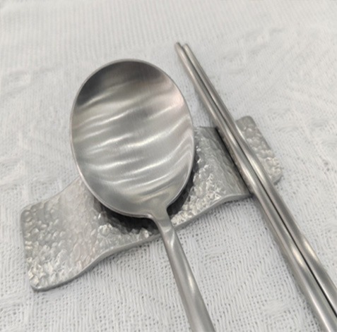 Hammered  Chopstick Rest – 304 Stainless Steel