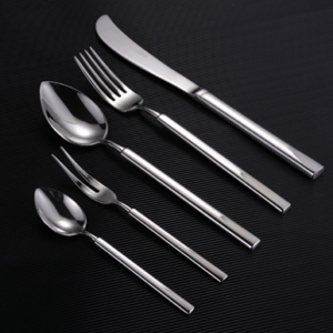 Dinnerware Y530 Saint Marde ( Premium silver)