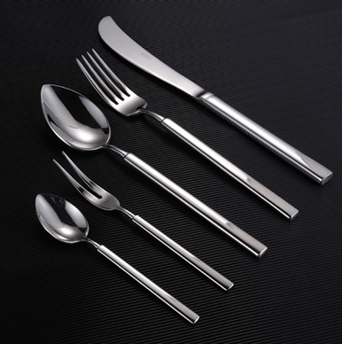 Dinnerware Y530 Saint Marde ( Premium silver)
